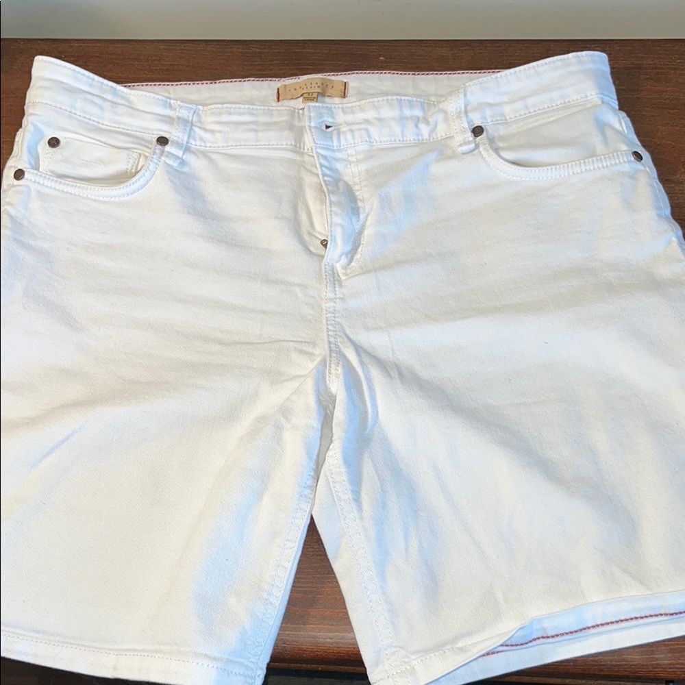 Sanctuary White Jean Shorts Casual Summer Essential